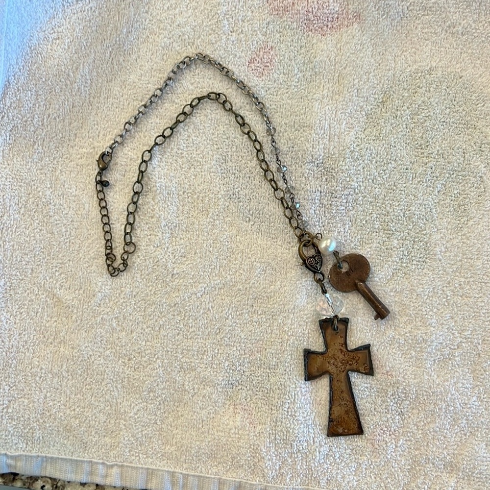 Vintage Cross and Key Necklace - Picture 1 of 3